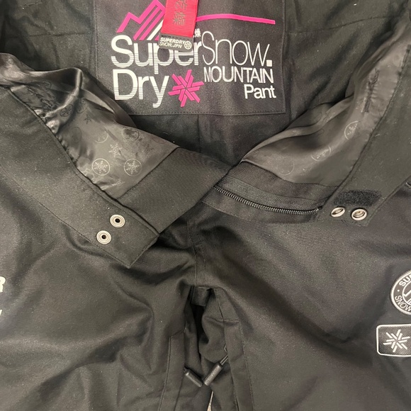 Superdry Snow Luxe Jacket and pants - Picture 7 of 15